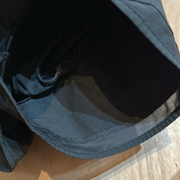 GAIAM Women's Black Athletic Shorts - Picture 2 of 3